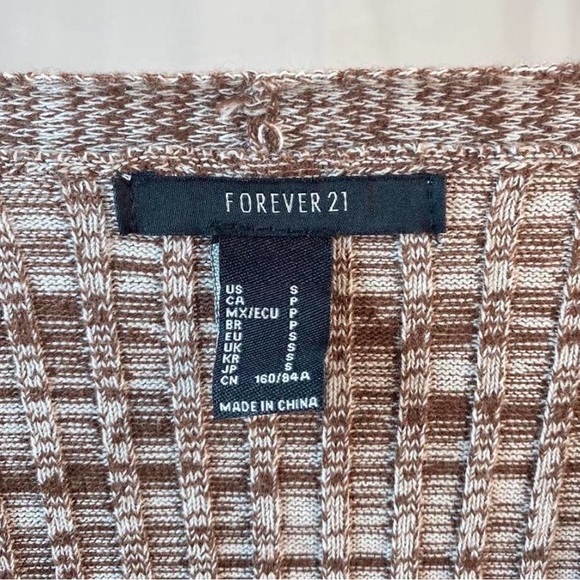 Forever 21 Brown and Cream V-Neck Sweater Size Small - Picture 5 of 5
